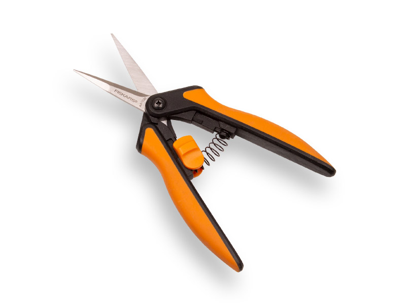 Kruidenschaar FISKARS Solid Snip SP13, rechte korte bek met spitse punt