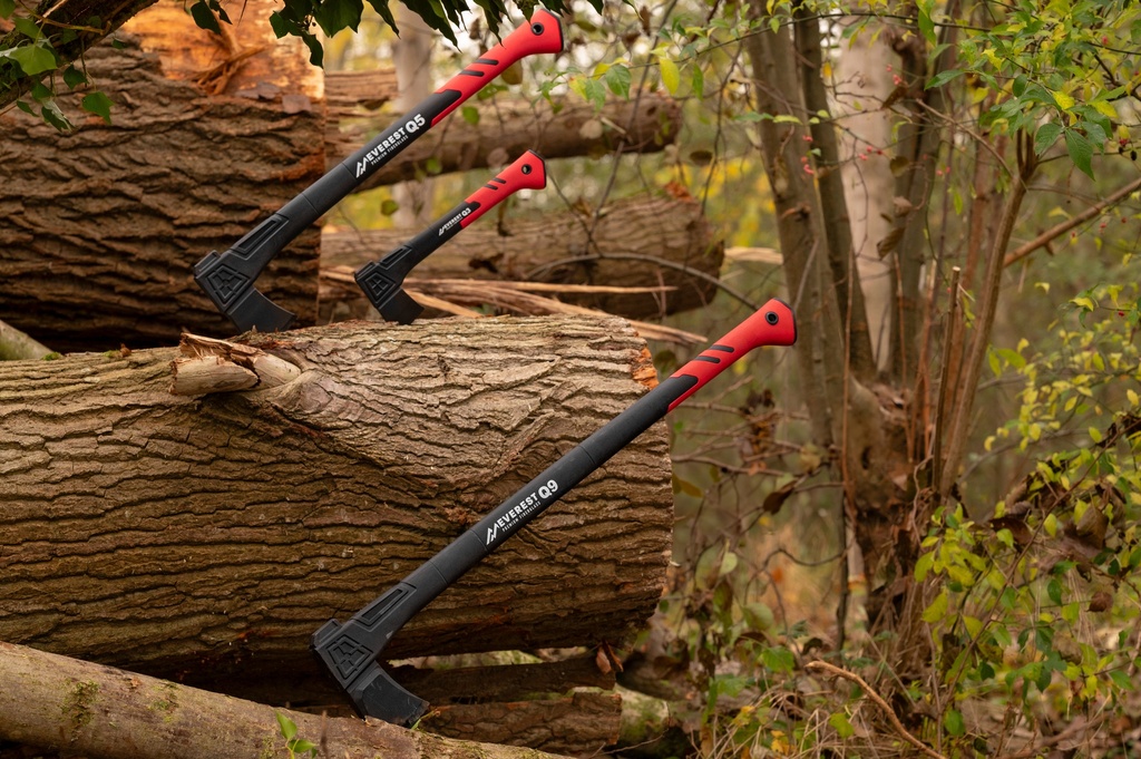 Handbijl EVEREST Q3 680 gram, met fiberglassteel 36 cm