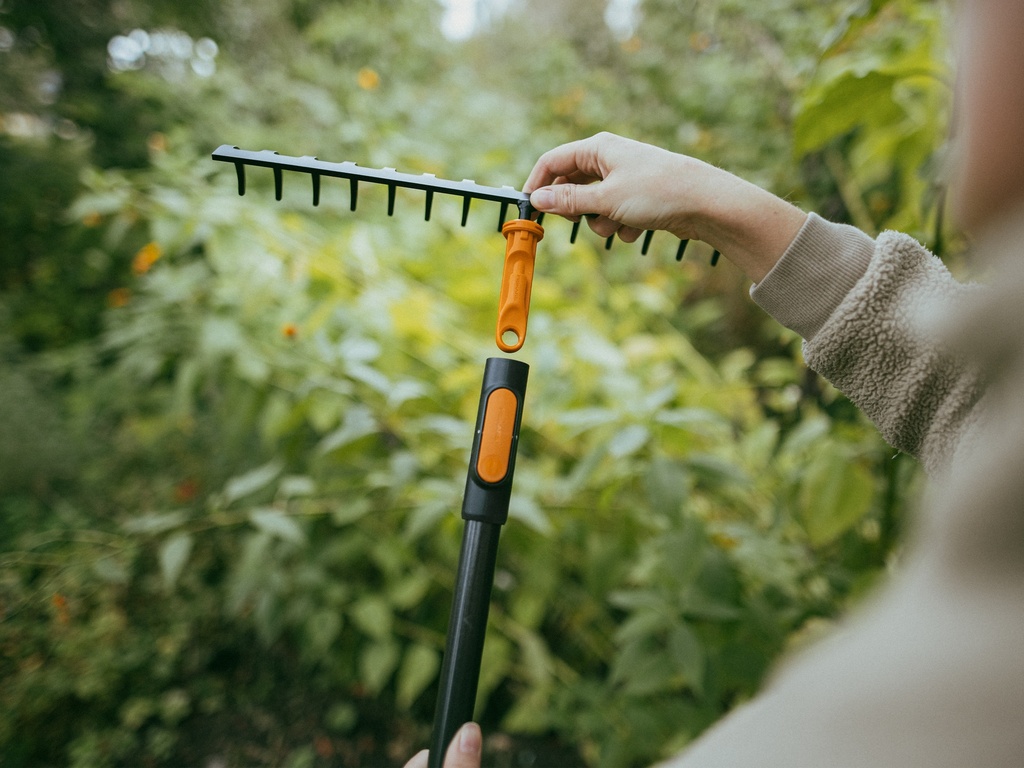 FISKARS OneClick Hark met 14 gebogen tanden