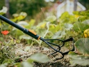 FISKARS OneClick Wieder - Combi Cultivator 3 tands met lanspunten en beugelhak