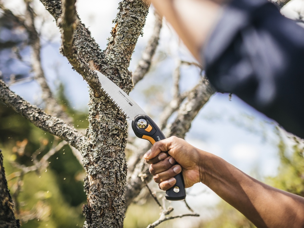 Snoeizaag - Vouwzaag FISKARS Plus SW68 met recht zaagblad 15 cm