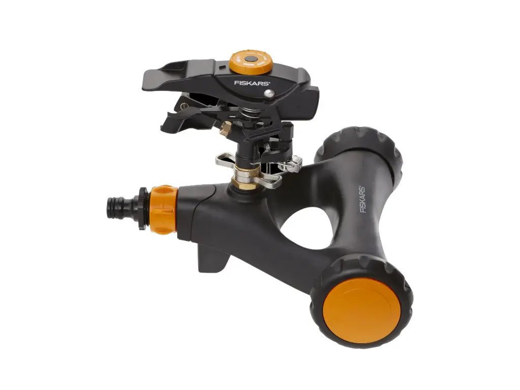 [1023656] FISKARS arroseur sectoriel en métal avec roues