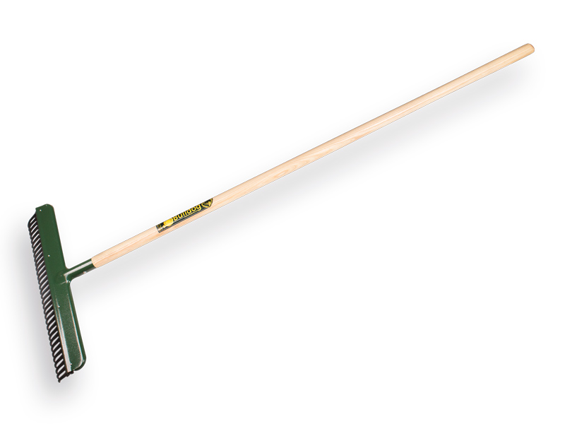 [1315430] Leaf rake BULLDOG 33 rubber tines, with lacquered ash wood handle 135 x 3.0 cm