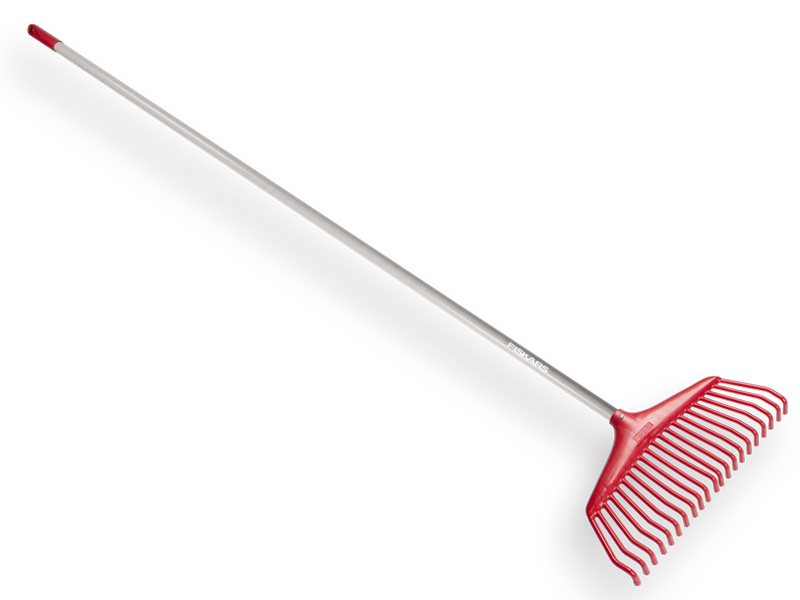 Laubrechen FISKARS Nylon, 21 Zinken, mit Fiberglasstiel 150 x 2,4 cm