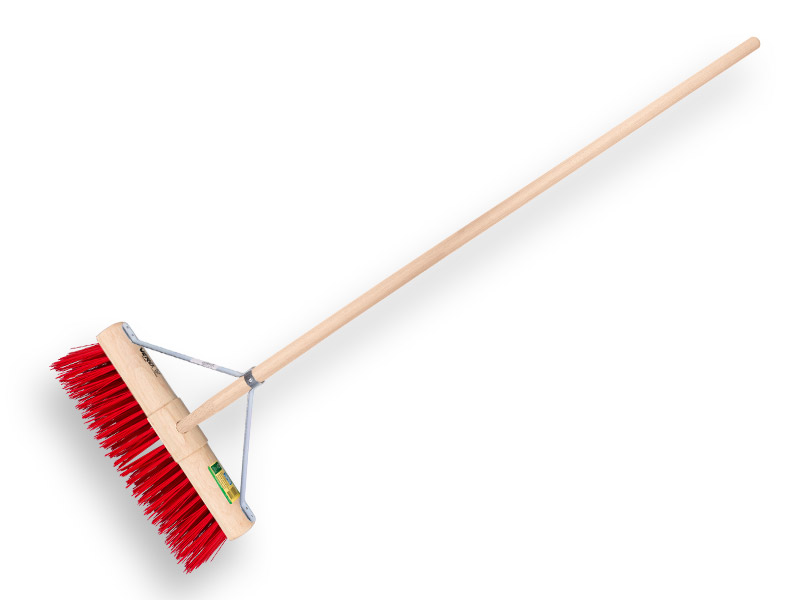 Road construction broom VERO 45K PPN 45 cm, with ATLAS handle 160 x 2.8 cm and wide broom handle bracket