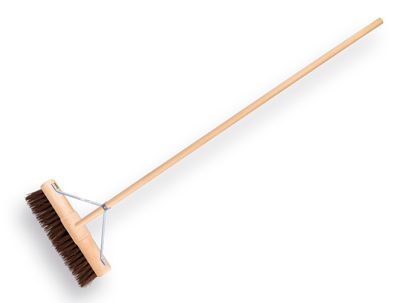 Road construction broom SOLIDE 45 cm bahia, round cap, with ATLAS handle 160 x 2.8 cm and wide broom handle bracket