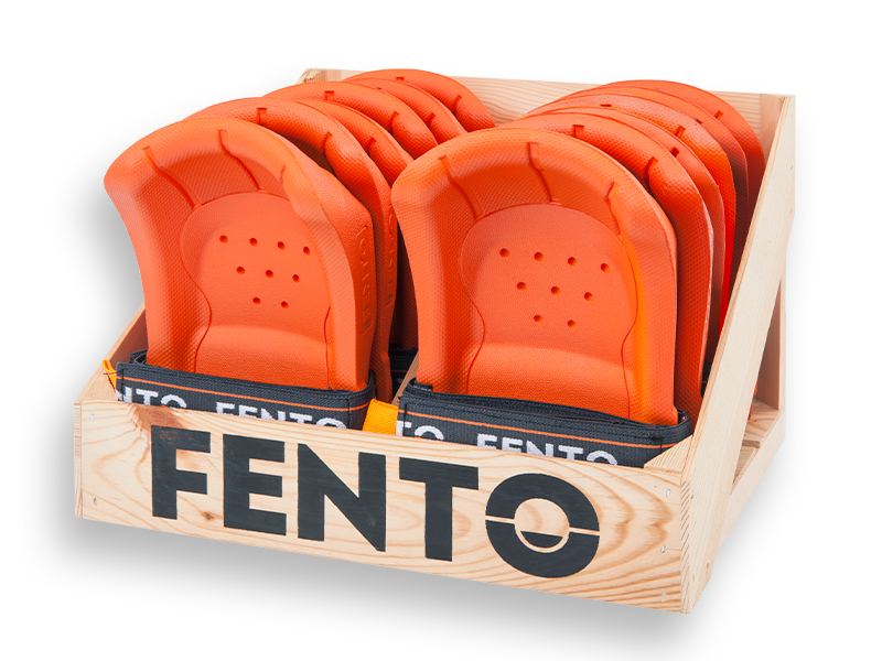 Display FENTO including 12 pairs of FENTO HOME knee pads