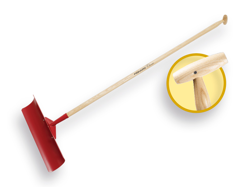 Dänischer Schneeschieber FISKARS CLASSIC 575 gebogen, 50 x 17 cm, mit Eschenholz Stiel und T-Griff