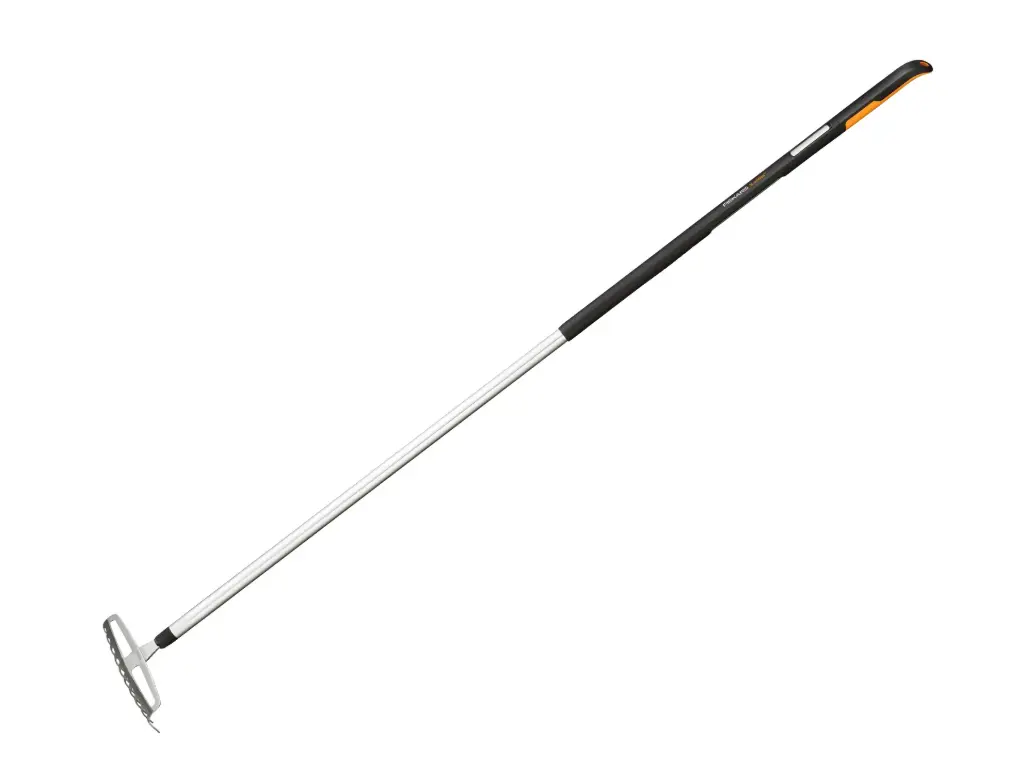 Rose rake FISKARS Xact S with stainless steel tines and aluminium handle 160 cm