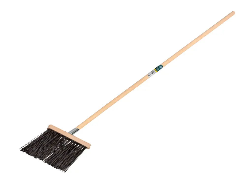 [1492406] Gutter broom SOLIDE black corrugated PVC, with broom handle bracket and ATLAS handle 140 x 2.8 cm